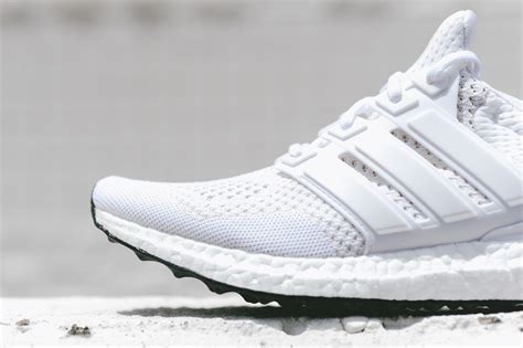 adidas boost weiss|Amazon.com: White Adidas Ultra Boost.